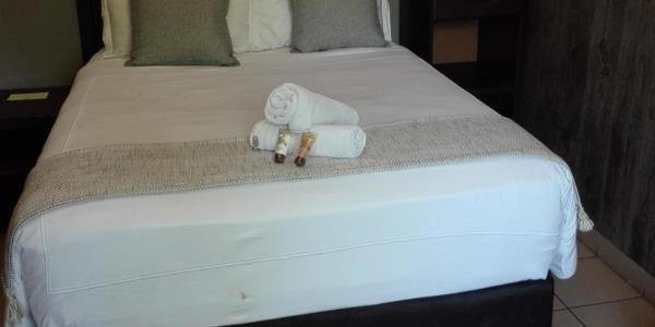 Waterside Lodge Cc Пит Ретиф Екстериор снимка